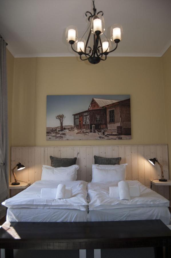 Alte Villa Boutique Hotel Luderitz Exterior photo